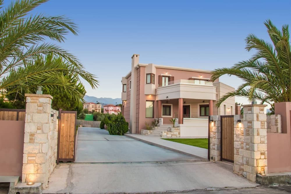 Photo of Outdoor in Galatas