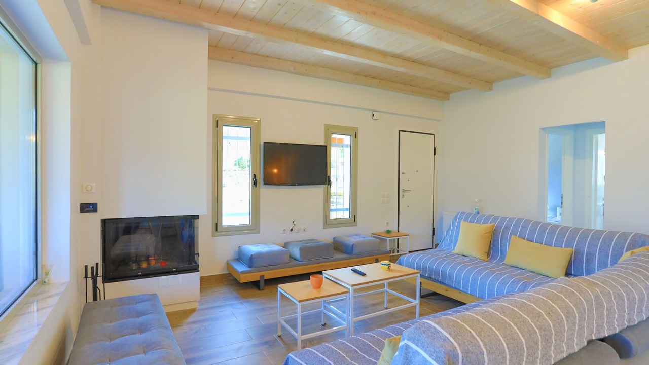 Photo of Livingroom in Ano Korakiana