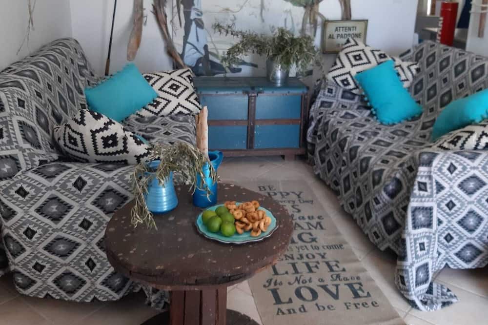 Photo of Livingroom in Foinikounta
