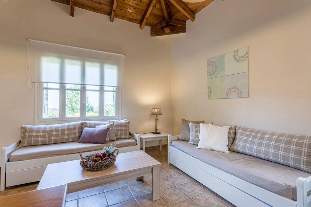 Photo of Livingroom in Lefktron