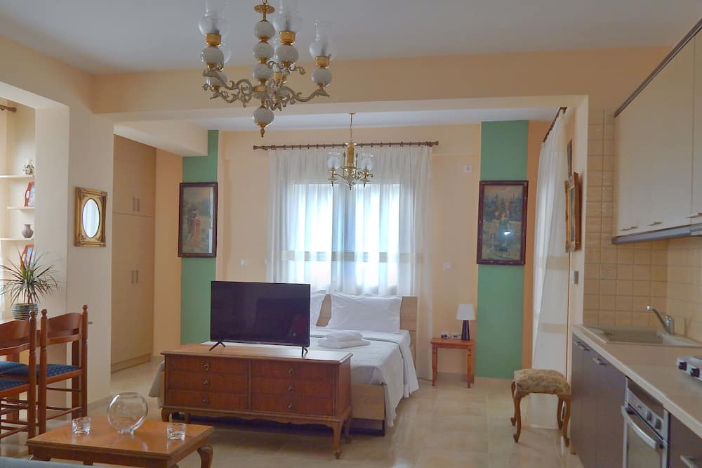 Photo of Livingroom in Saronikos