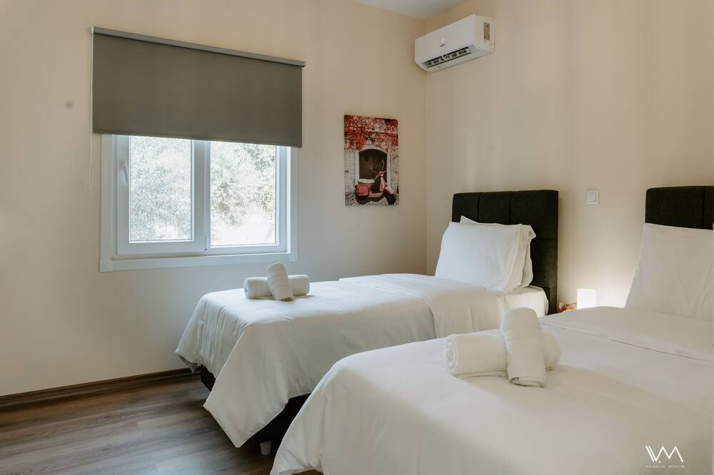 Photo of Bedroom in Karavostasi