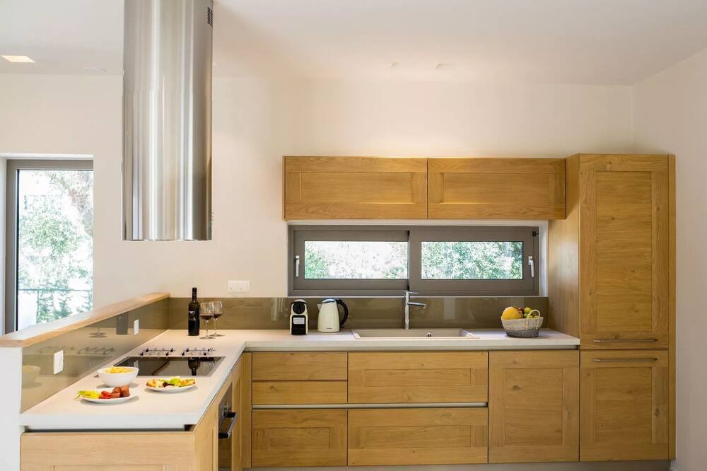 Photo of Kitchen in Agios Matthaios