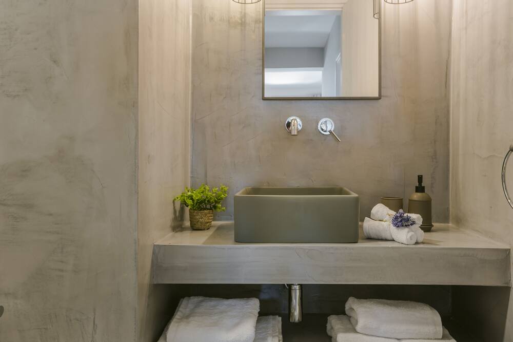 Photo of Bathroom in Khelmata