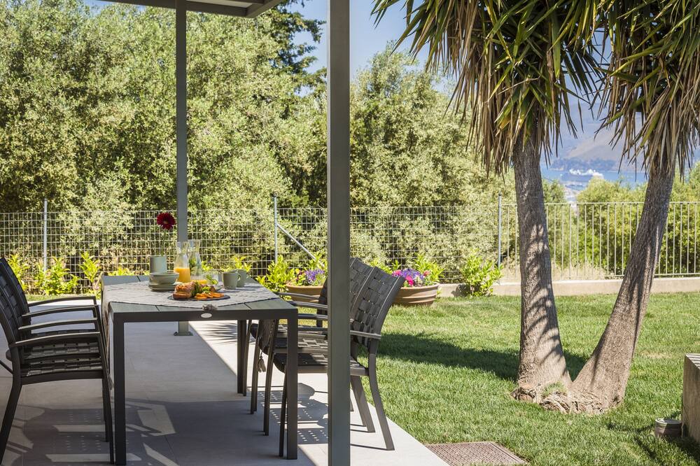 Photo of Patio Balcony in Khelmata