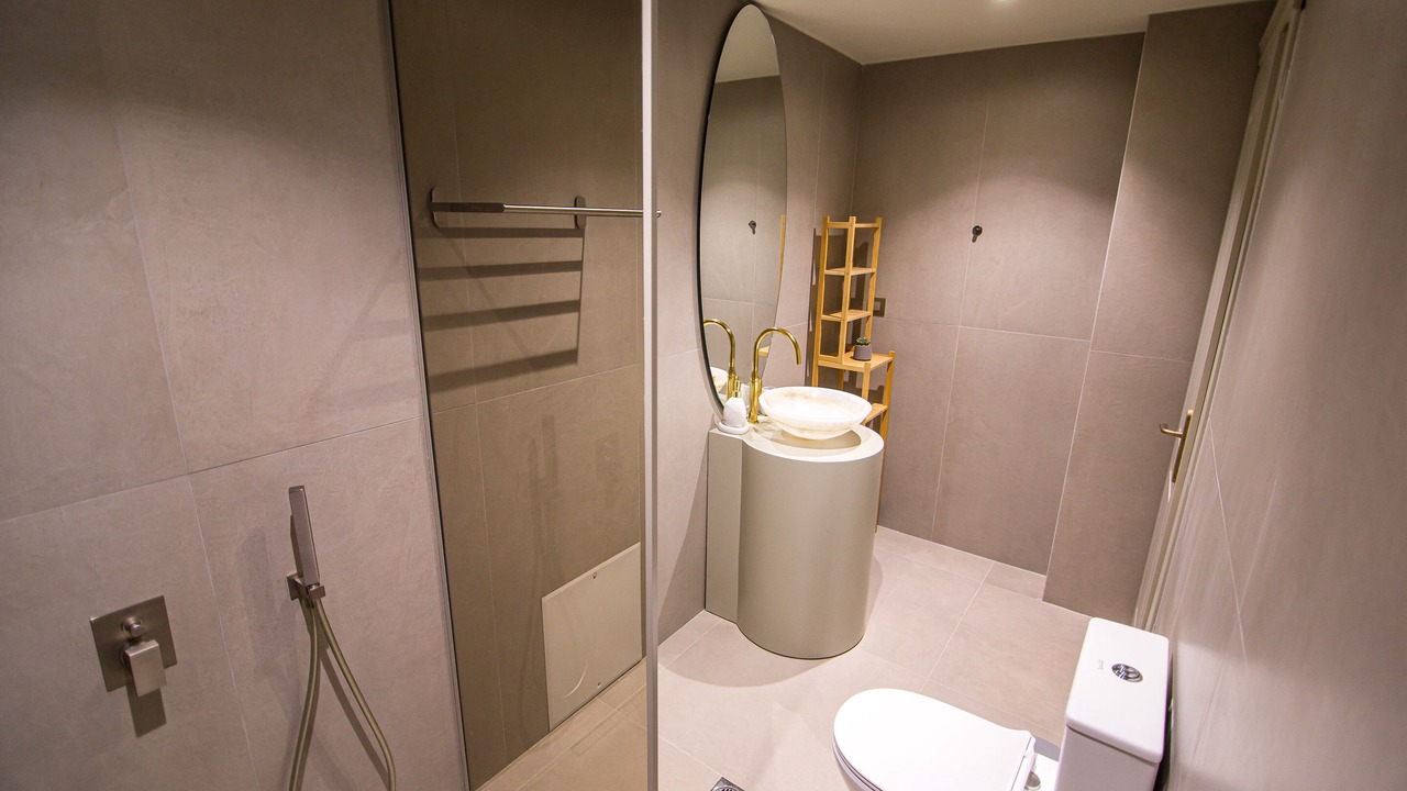 Photo of Bathroom in Mytikas