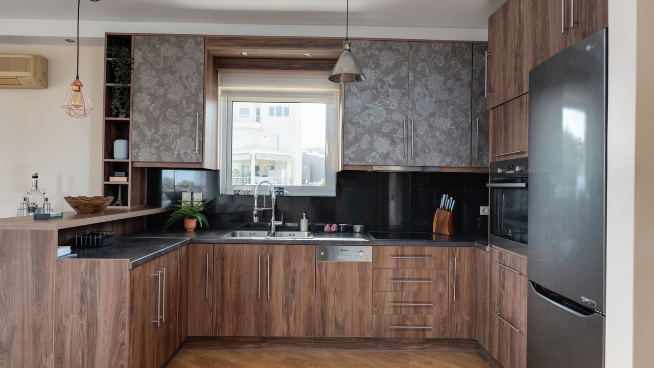 Photo of Kitchen in Varkiza