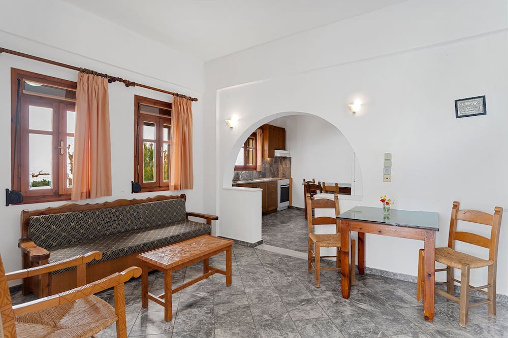 Photo of Livingroom in Fragkokastello
