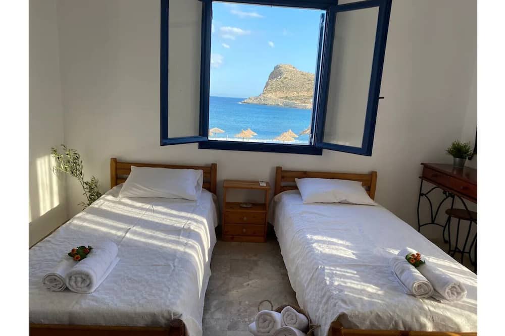 Photo of Bedroom in Kaloi Limenes