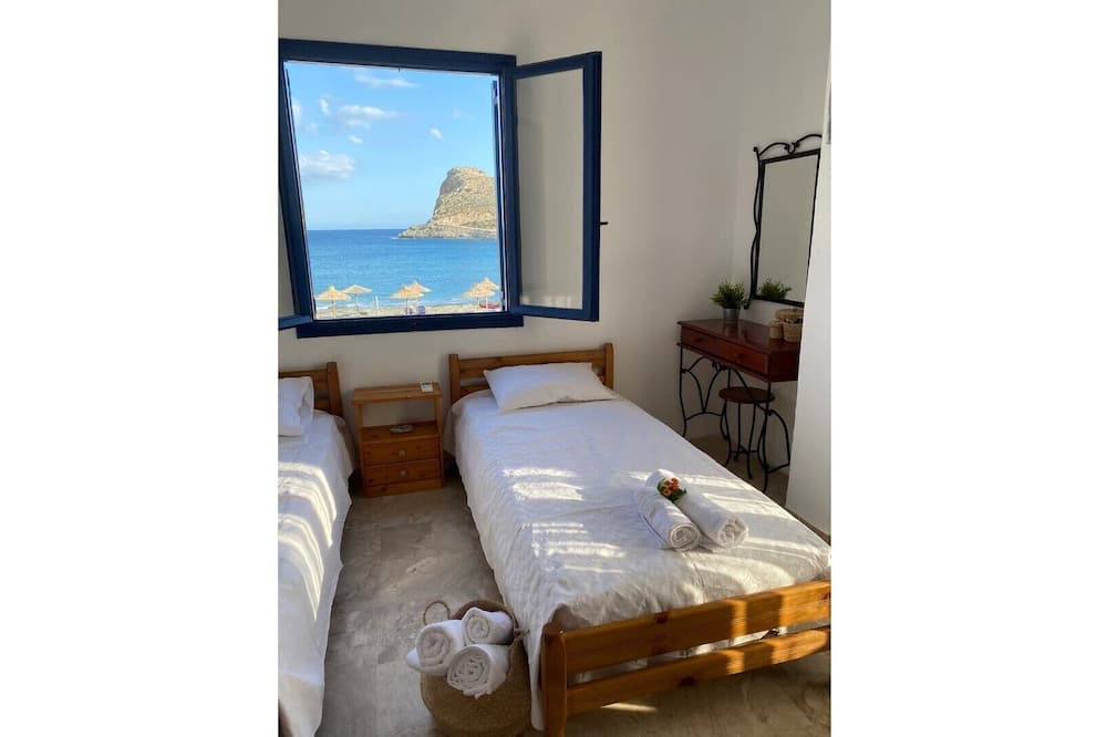 Photo of Bedroom in Kaloi Limenes