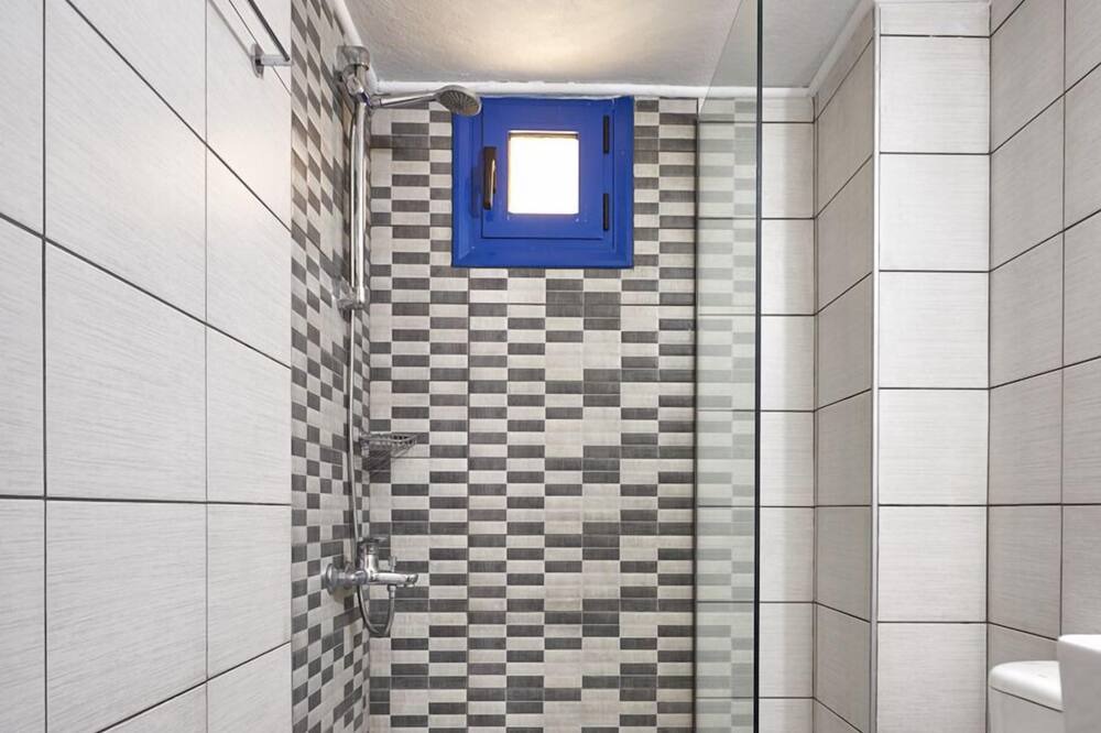 Photo of Bathroom in Drapanos