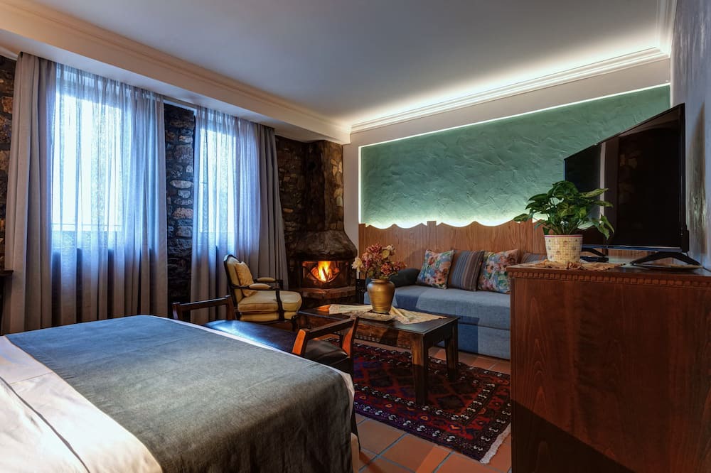 Photo of Bedroom in Naousa