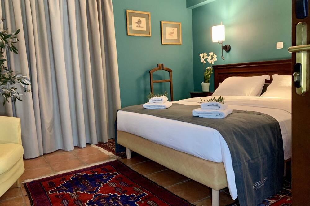 Photo of Bedroom in Naousa