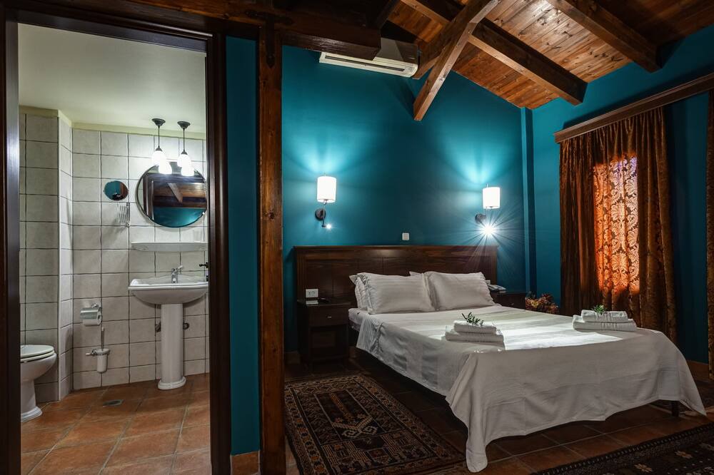 Photo of Bathroom in Naousa