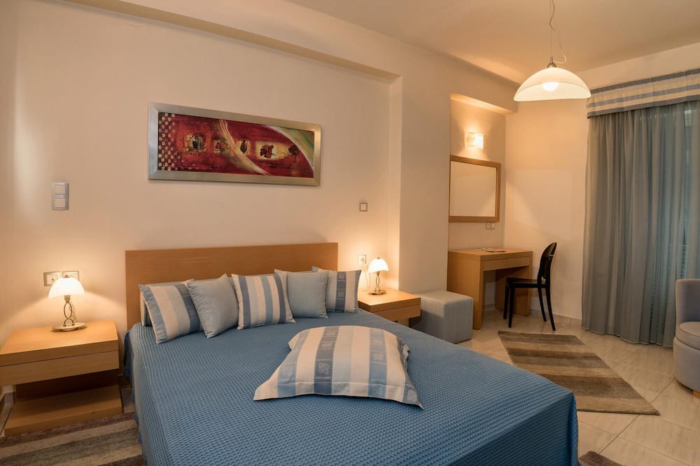 Photo of Bedroom in Roussospiti