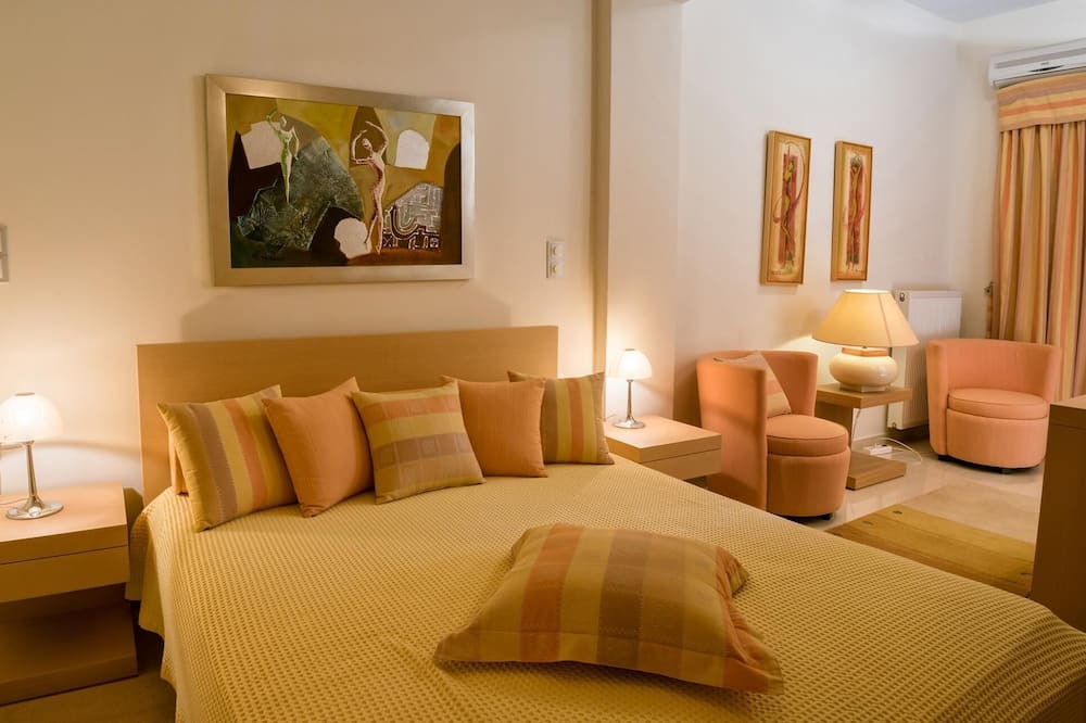 Photo of Bedroom in Roussospiti