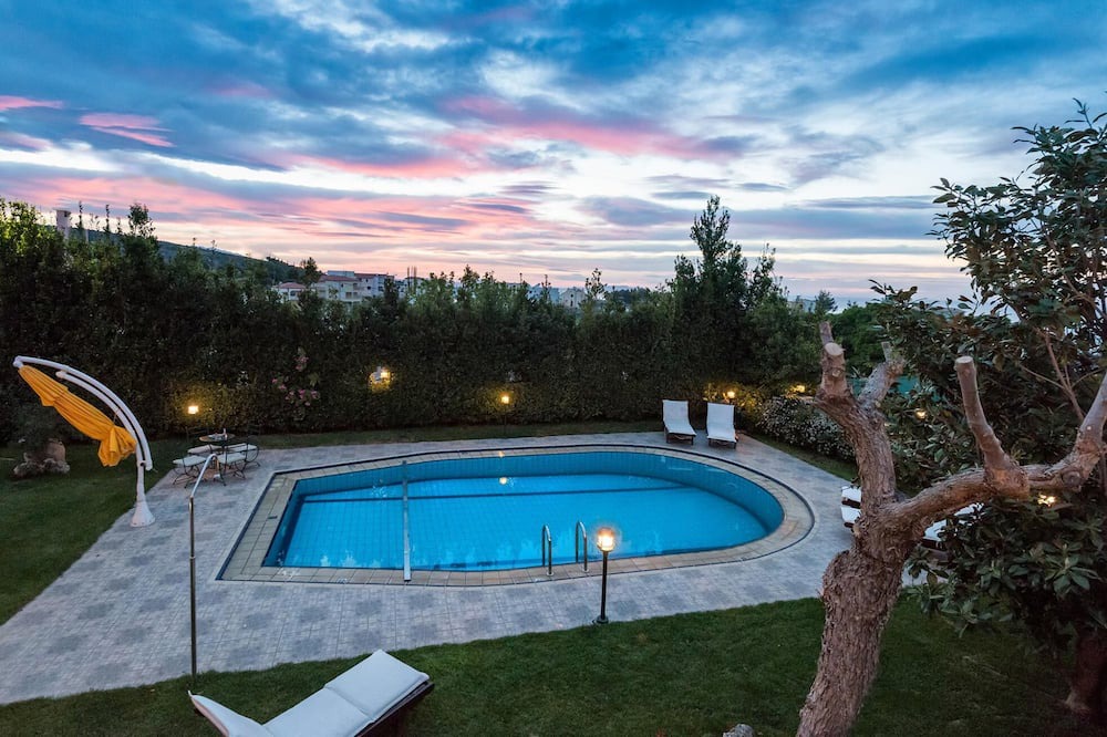 Photo of Outdoor in Roussospiti