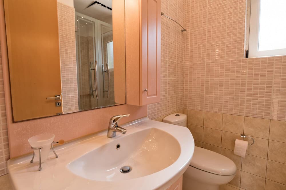 Photo of Bathroom in Roussospiti