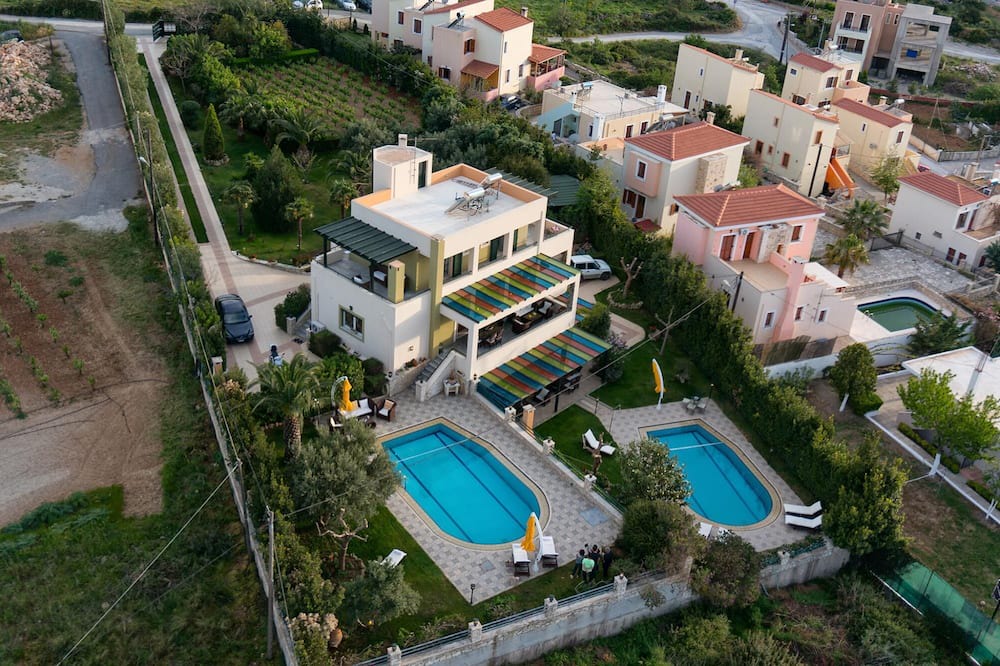 Photo of Outdoor in Roussospiti