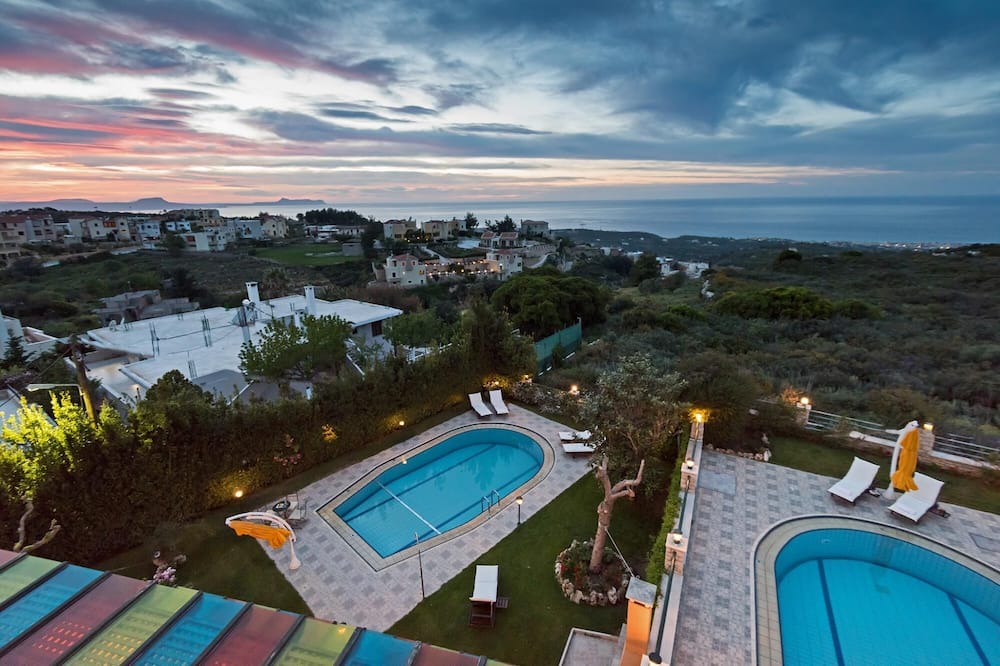 Photo of Outdoor in Roussospiti