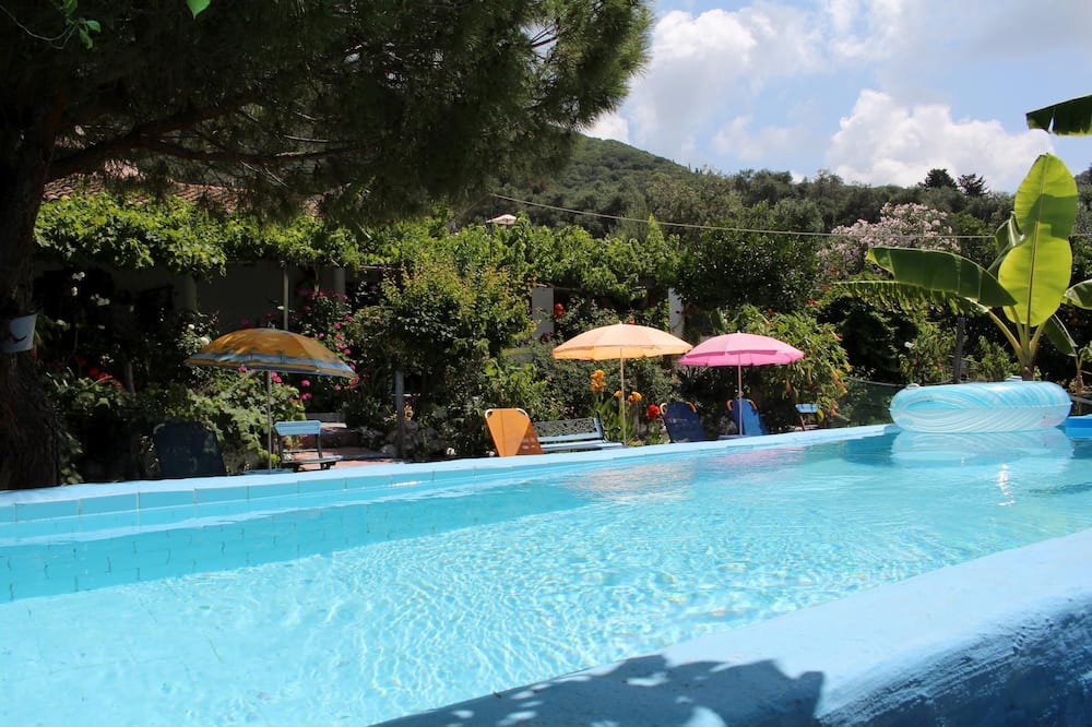 Photo of Outdoor in Paramonas