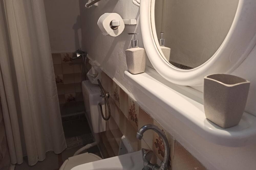 Photo of Bathroom in Paramonas
