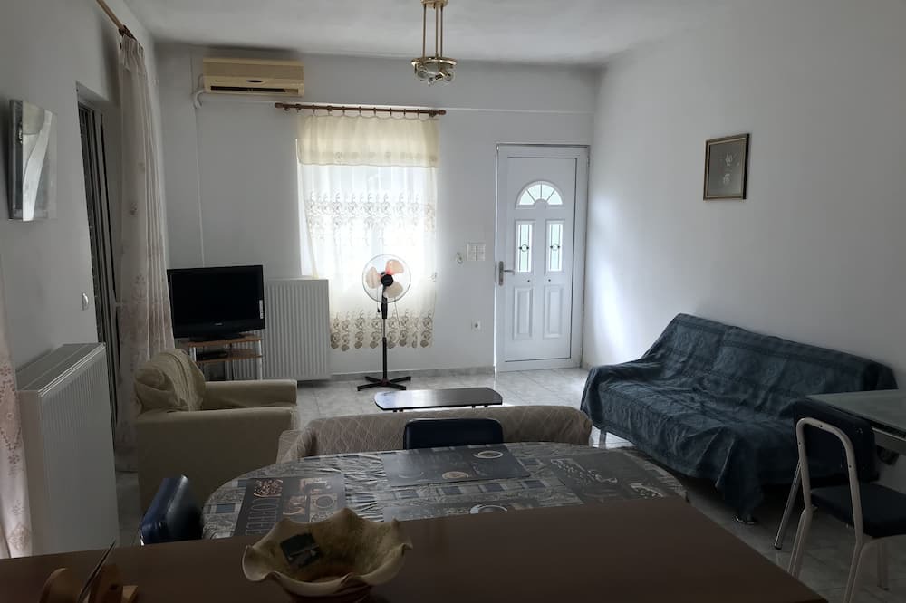 Photo of Livingroom in Lepreo