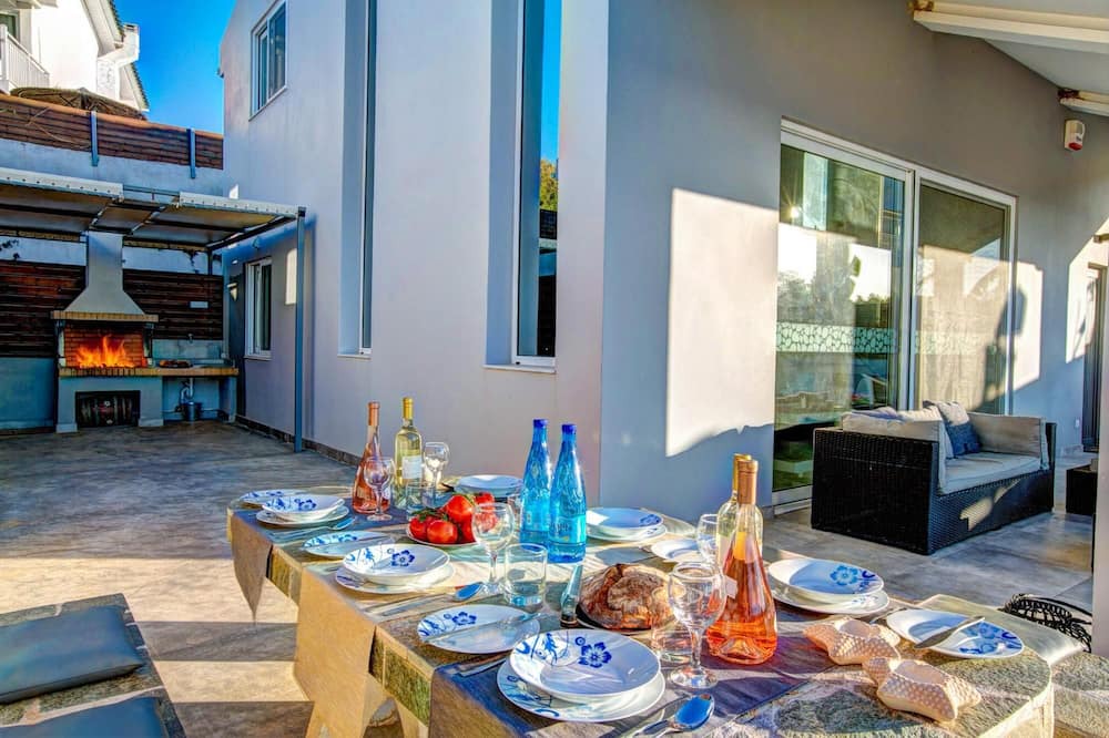 Photo of Patio Balcony in Neromilos