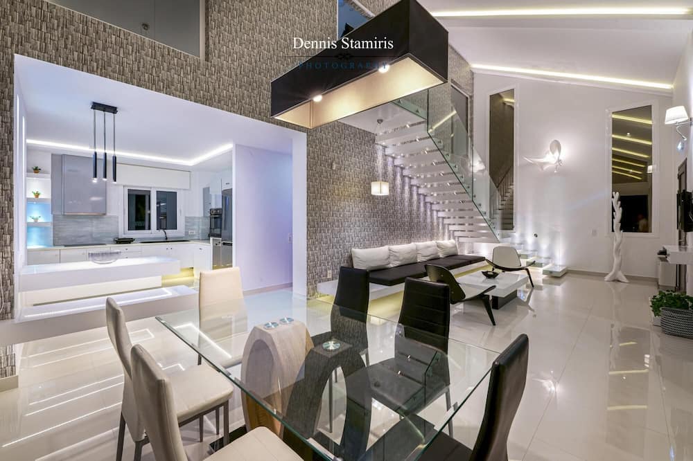 Photo of Kitchen in Neromilos