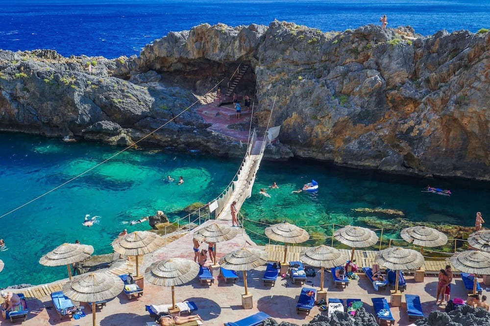 Photo of Outdoor in Monopari