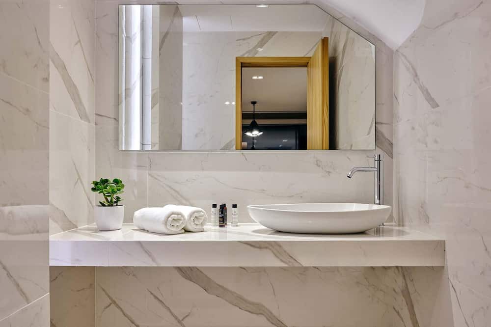 Photo of Bathroom in Marathias