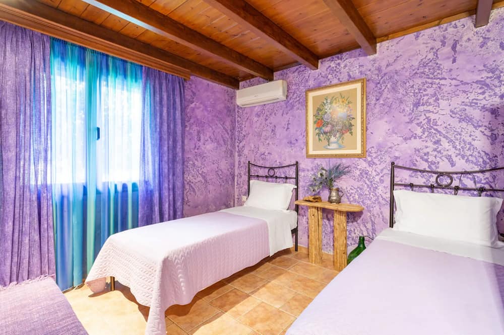Photo of Bedroom in Nea Makri