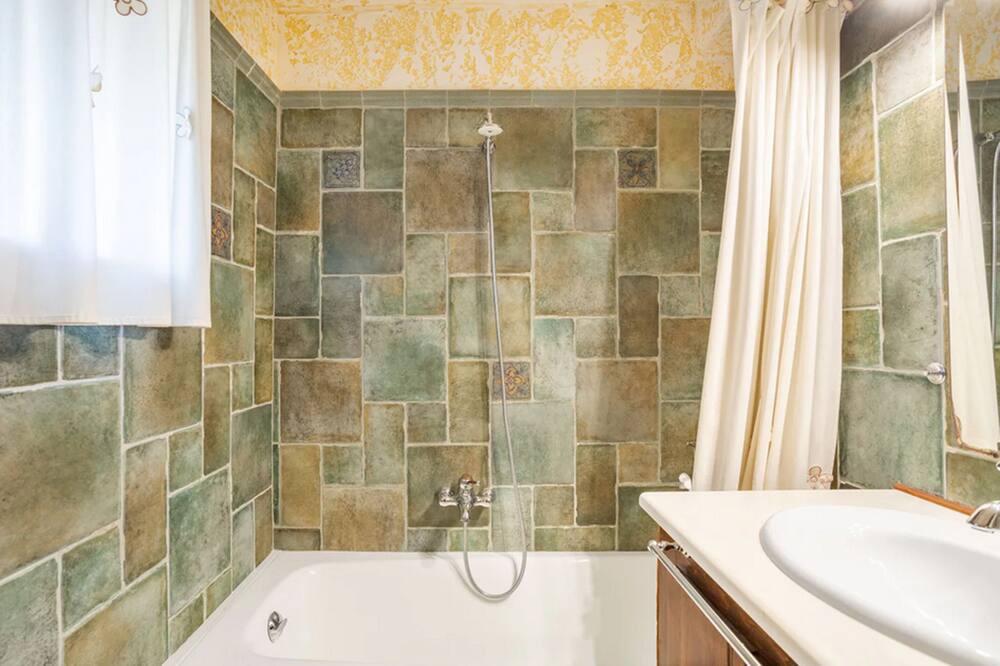 Photo of Bathroom in Nea Makri