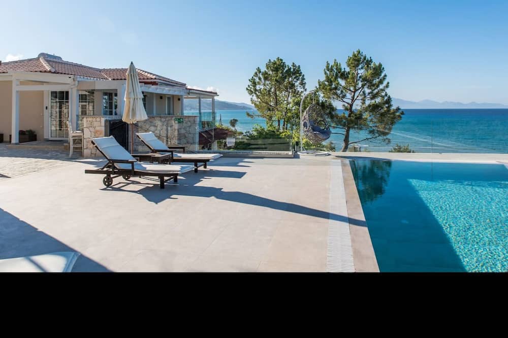 Photo of Outdoor in Alonia