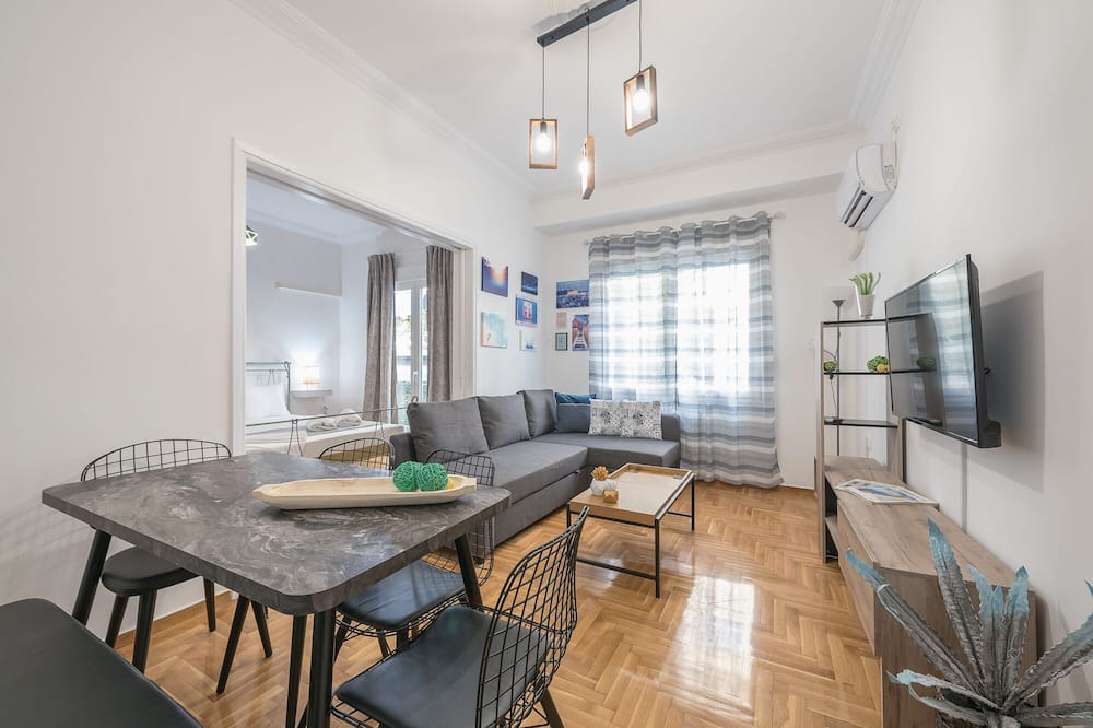 Photo of Livingroom in Ampelokipoi