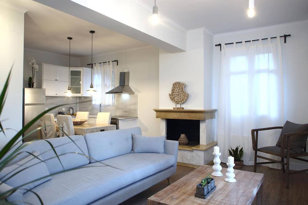 Photo of Livingroom in Asprogerakata