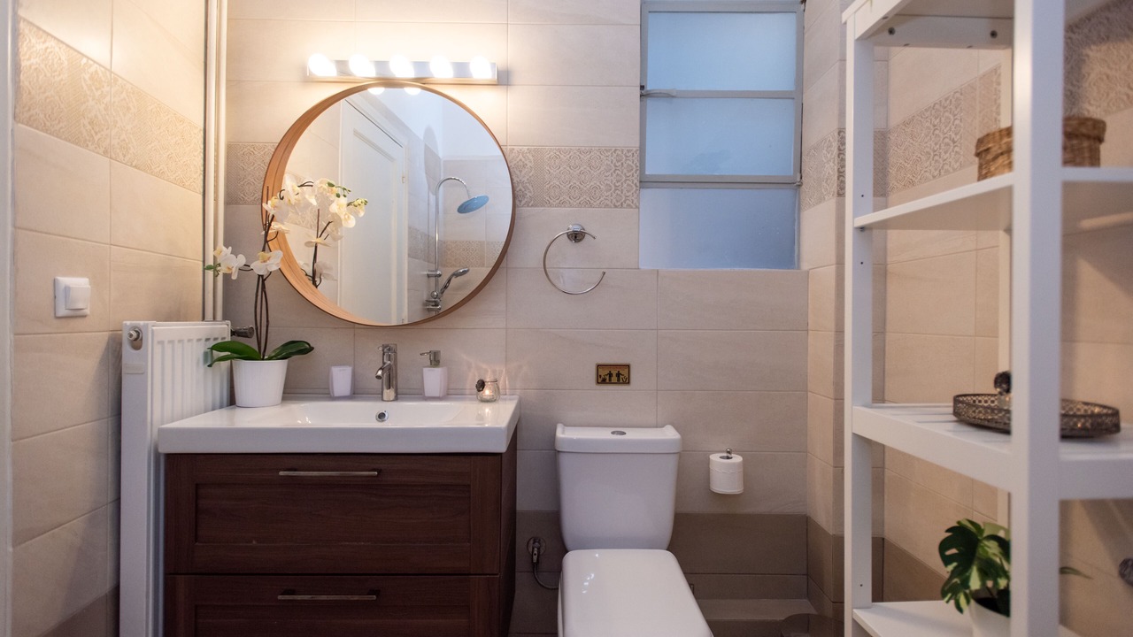 Photo of Bathroom in Anafiotika