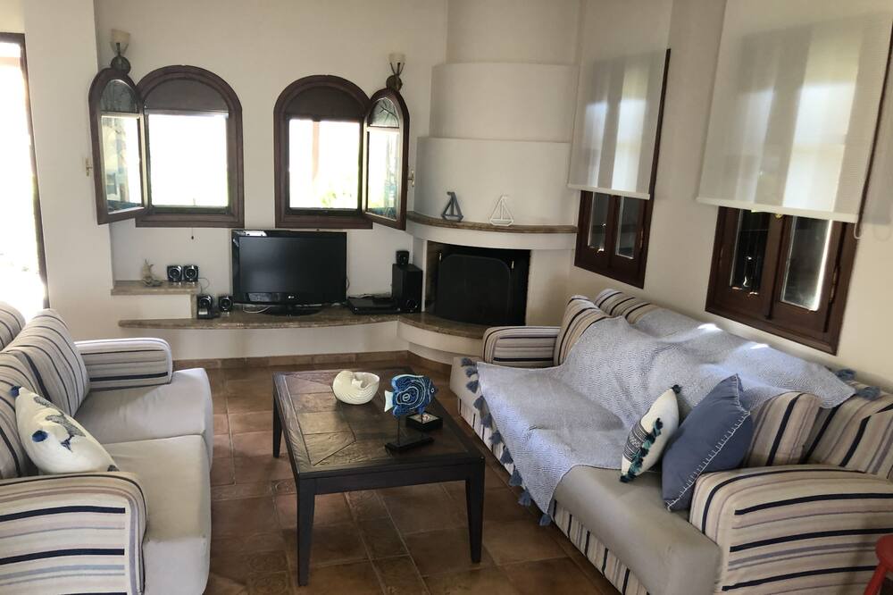 Photo of Livingroom in Lefokastron