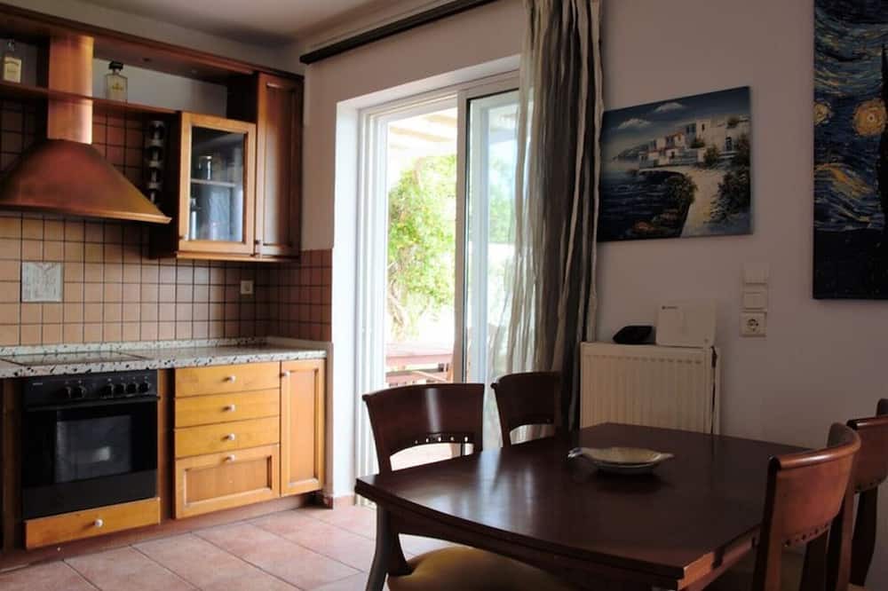 Photo of Kitchen in Lavreotiki