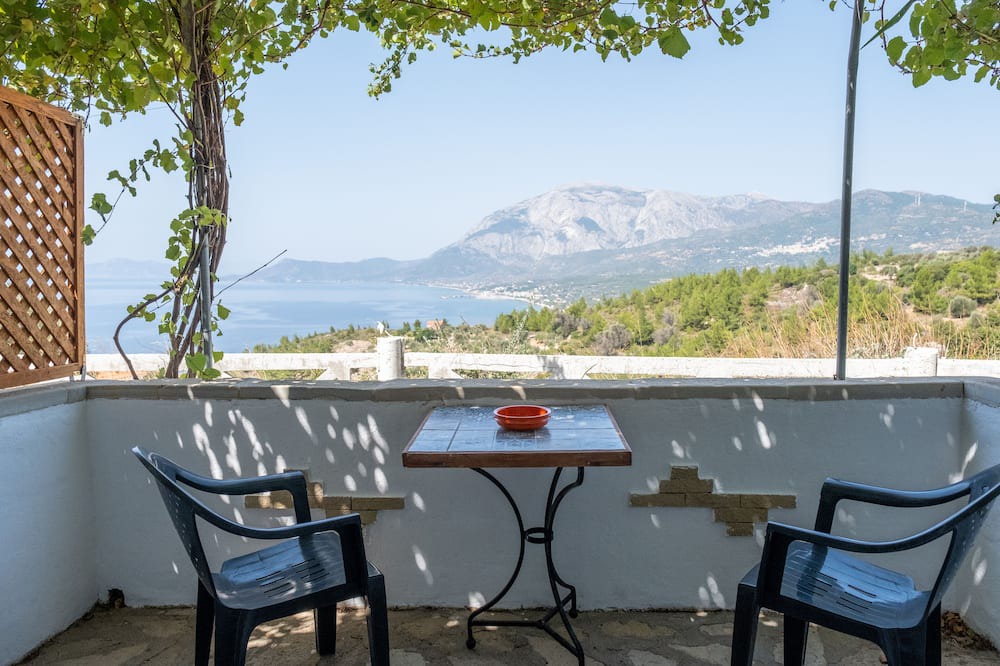 Photo of Patio Balcony in Koumeika