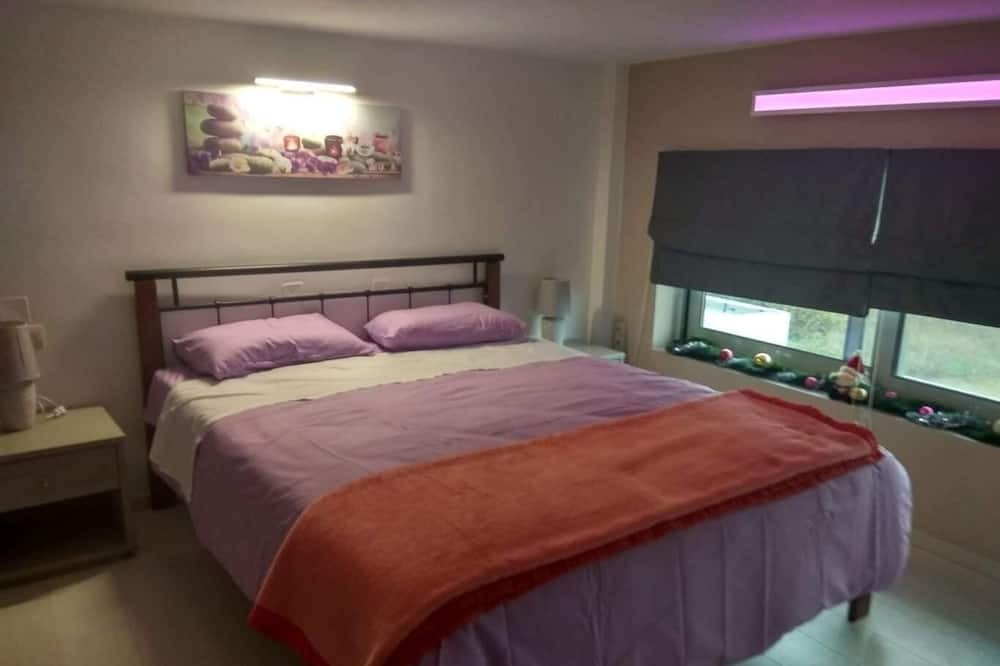 Photo of Bedroom in Mochos