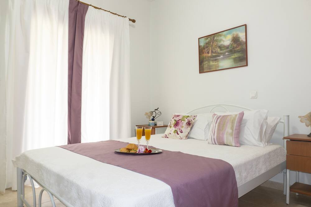 Photo of Bedroom in Kato Korakiana