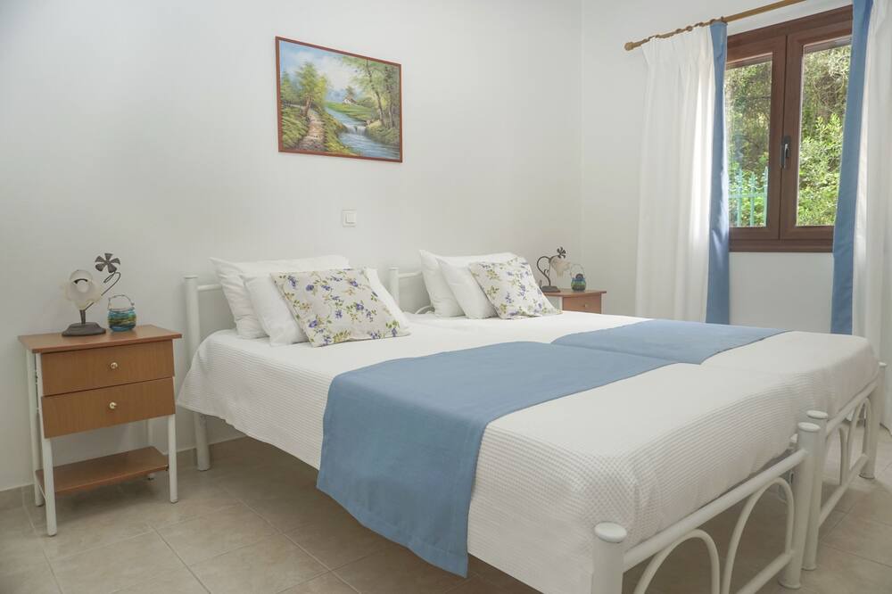 Photo of Bedroom in Kato Korakiana