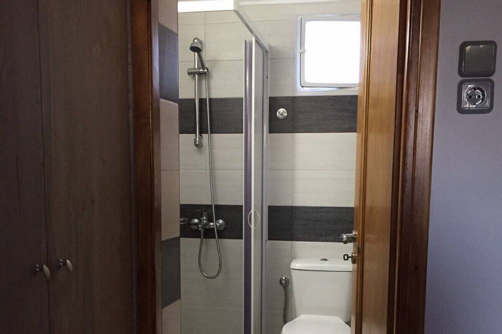 Photo of Bathroom in Agios Konstantinos