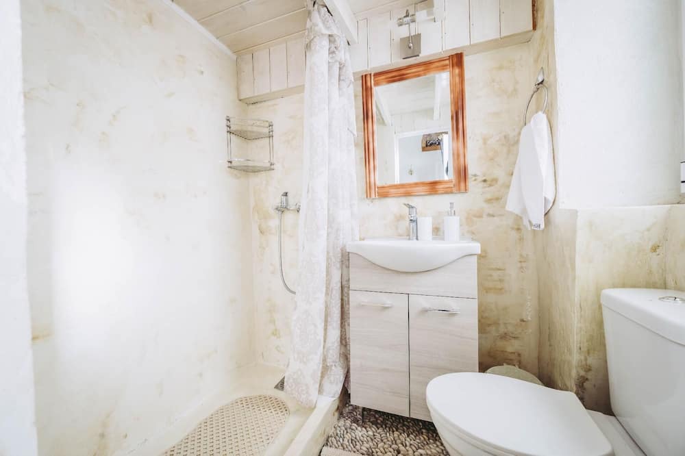 Photo of Bathroom in Koskinou