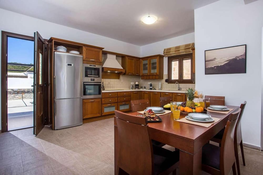 Photo of Kitchen in Pefkos