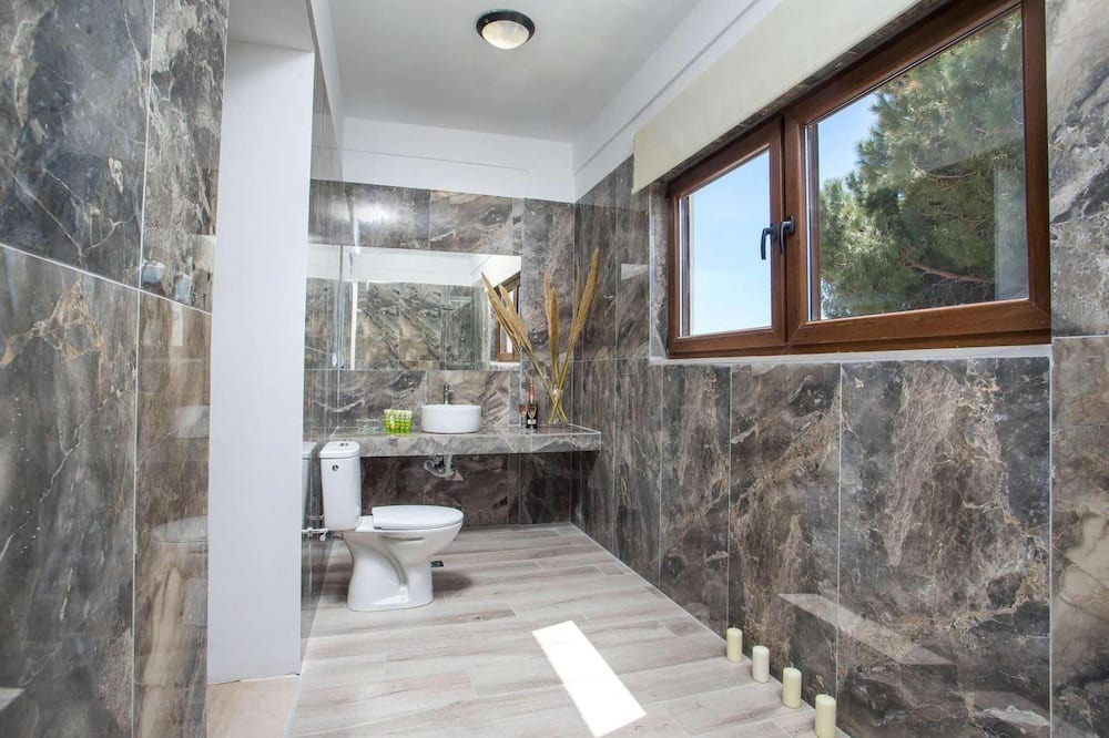 Photo of Bathroom in Pefkos