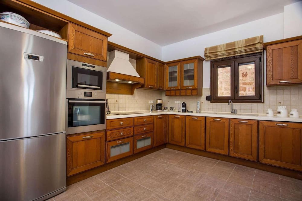 Photo of Kitchen in Pefkos