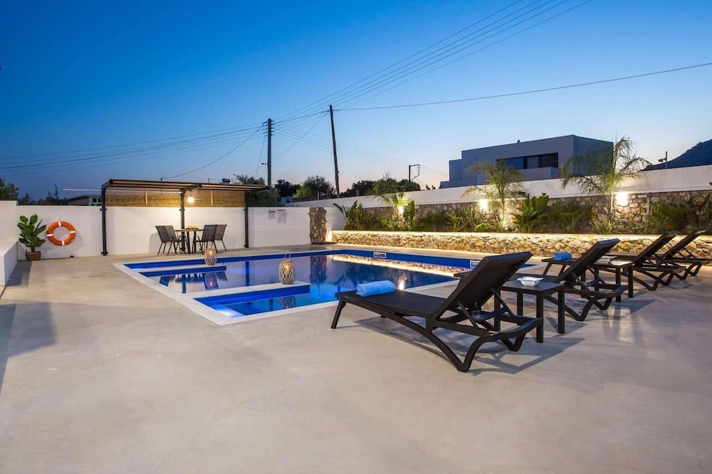 Photo of Outdoor in Pefkos