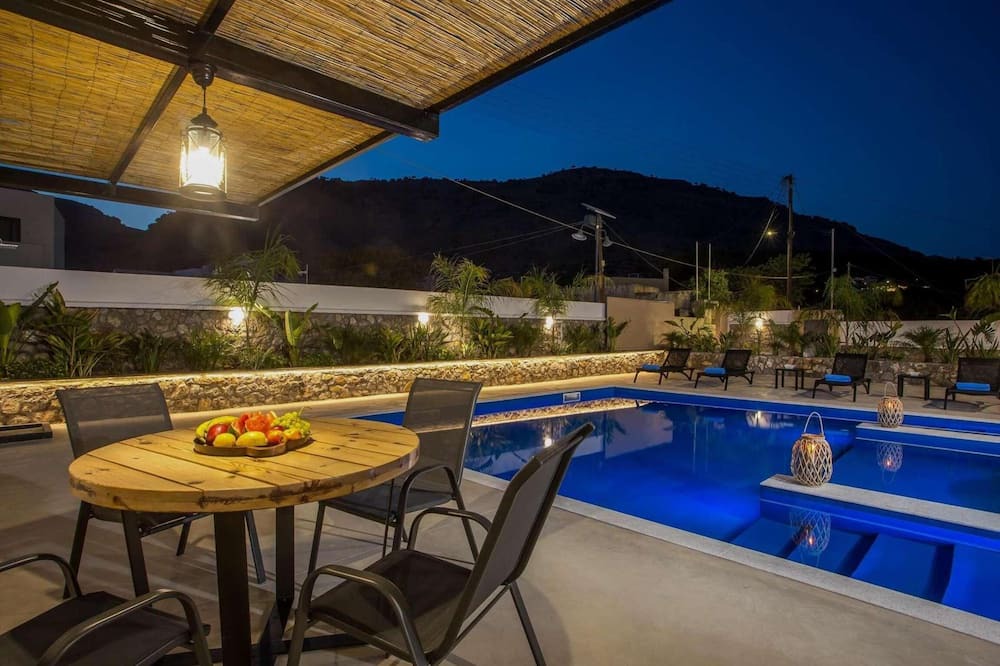 Photo of Patio Balcony in Pefkos
